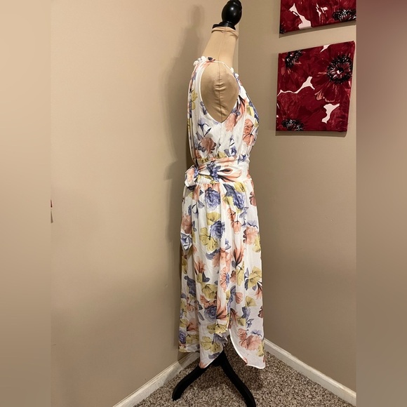 NSR Floral Halter Neck Dress, size M - Picture 3 of 5